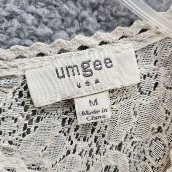 Umgee womens Floral Lace Sleeveless Tunic Top size Medium Red Ivory Boho Chic - Picture 3 of 6